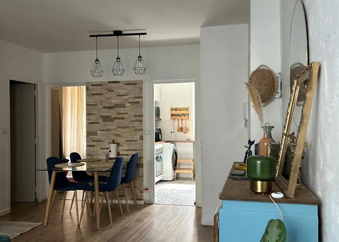 Yousra Πουατιέ